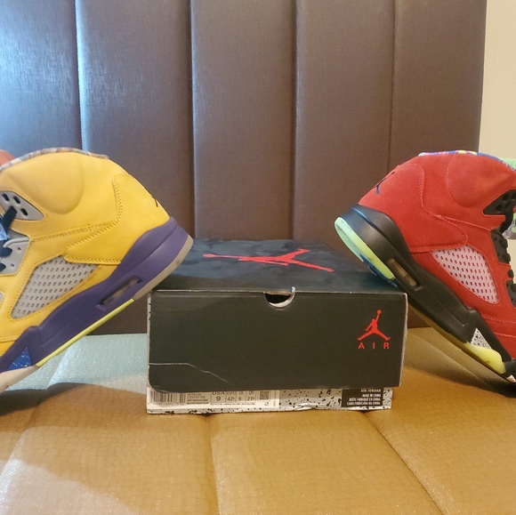 Size 9 - Jordan 5 Retro SE Solar Orange - Picture 4 of 8